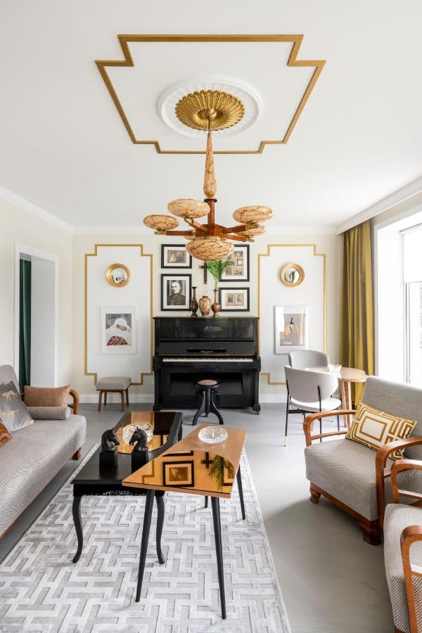 Suite With Private Bathroom At Three Bedroom Interwar Villa Grabyte With Daily Spaces To Share By Pine Forest On The Bank Of The River- 8Min By Car From Old Town Каунас Экстерьер фото