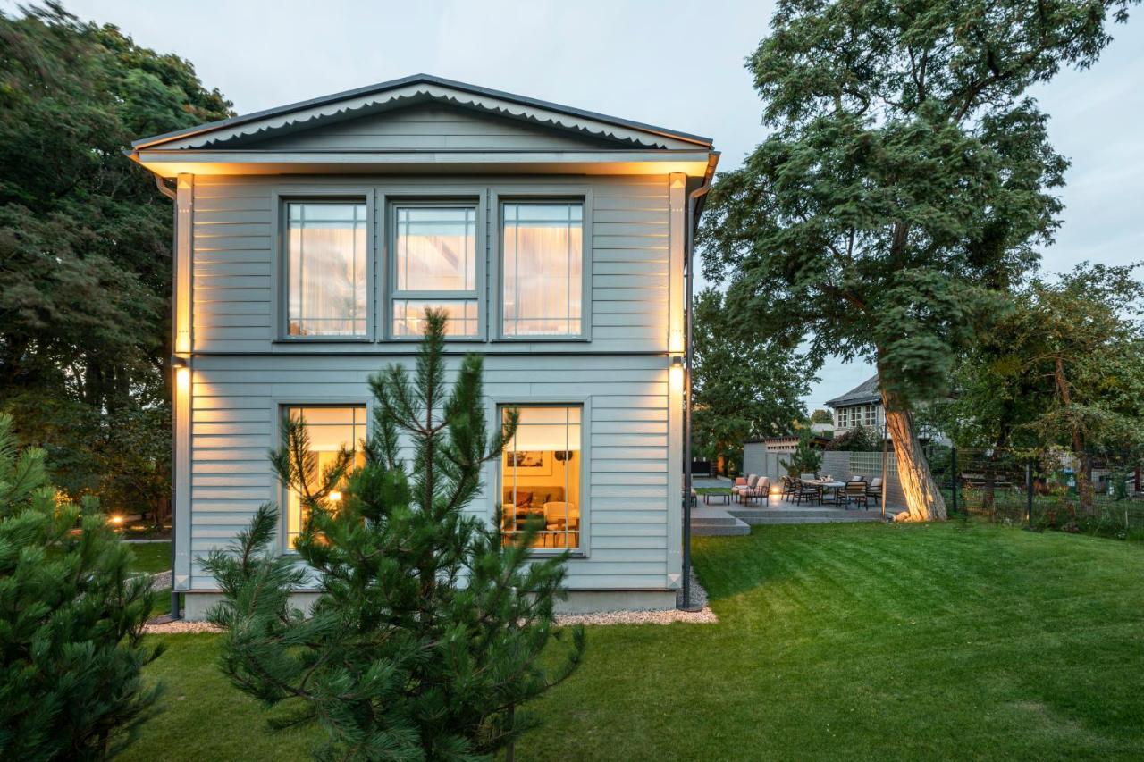 Suite With Private Bathroom At Three Bedroom Interwar Villa Grabyte With Daily Spaces To Share By Pine Forest On The Bank Of The River- 8Min By Car From Old Town Каунас Экстерьер фото